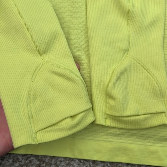 Lululemon Swiftly Tech Long-Sleeve Shirt 2.0 Race Length Electric Lemon - Picture 8 of 11